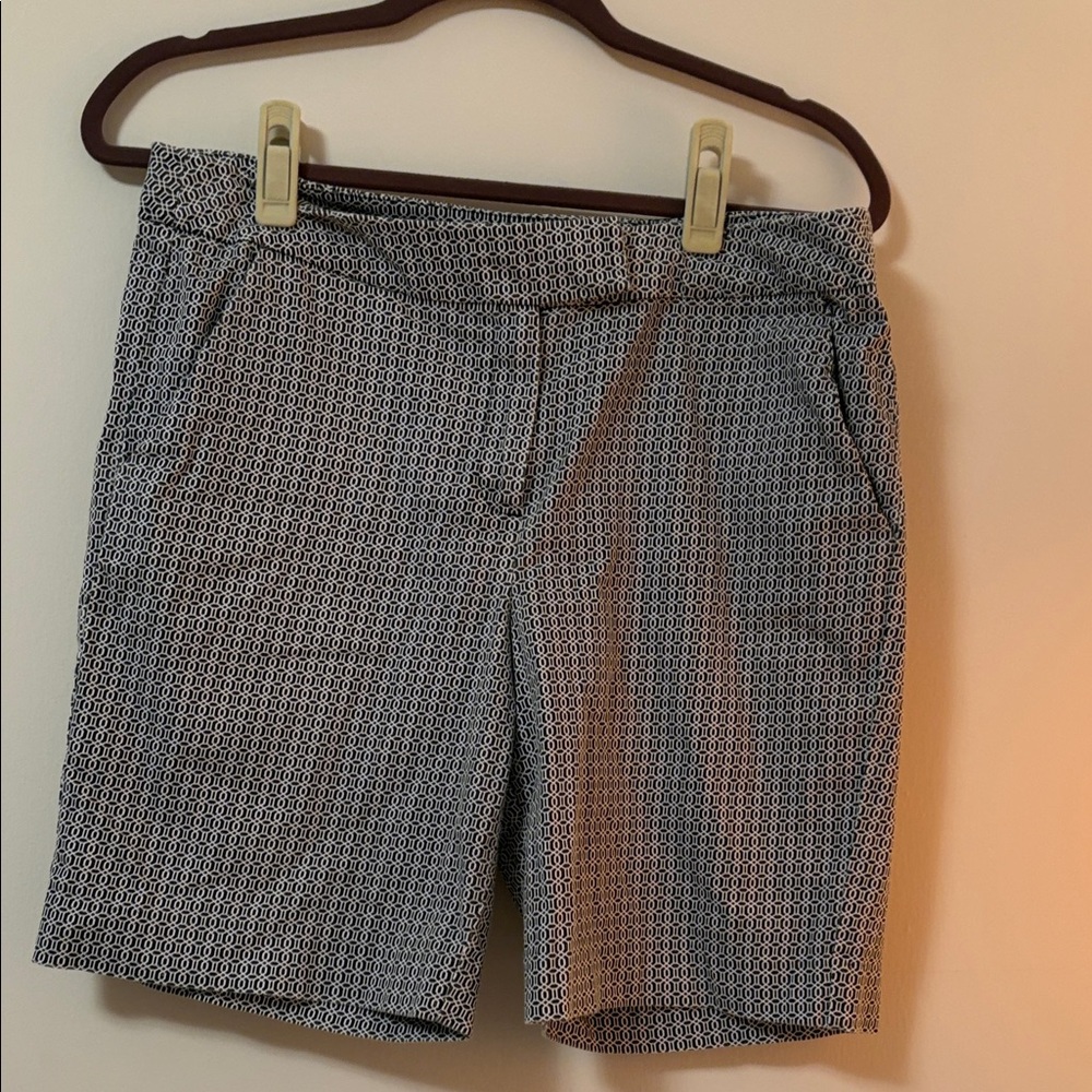 Kenar Black and White Patterned Women's Bermudas
